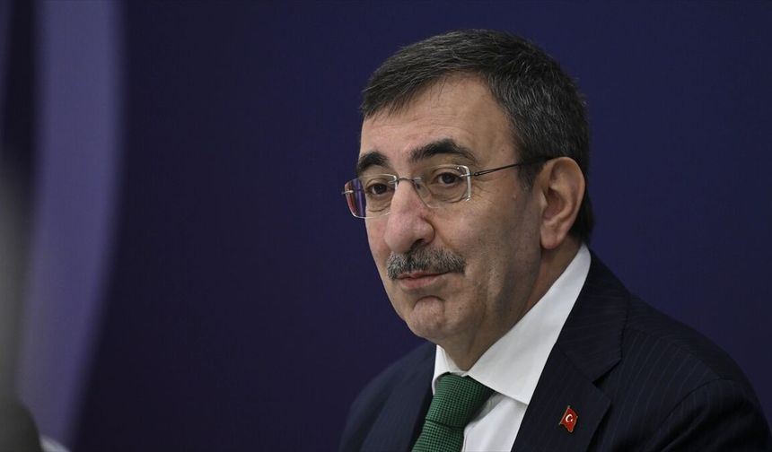 Cumhurbaşkanı Yardımcısı Yılmaz: Milletimizin yazdığı kahramanlık destanı en güçlü şekliyle yaşamaya devam etmekte