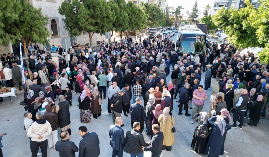 Erdemli ilçesinde hac kafilesi dualarla uğurlandı