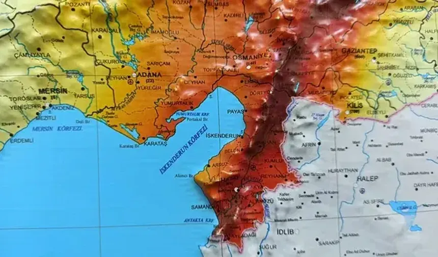 İSTE'li Prof. Dr. "6.6’lık Deprem Riski İskenderun Körfezini Vurabilir" Dedi