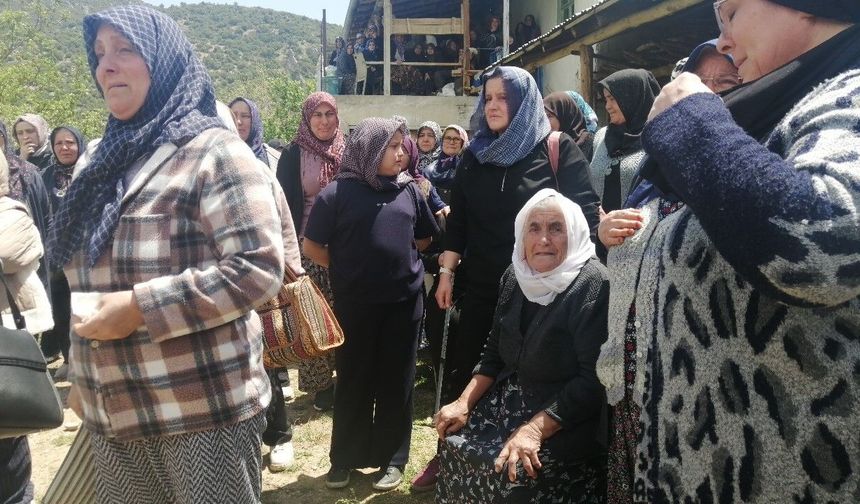 Kansere çare ararken trafik kazasında eşiyle birlikte hayatını kaybetti