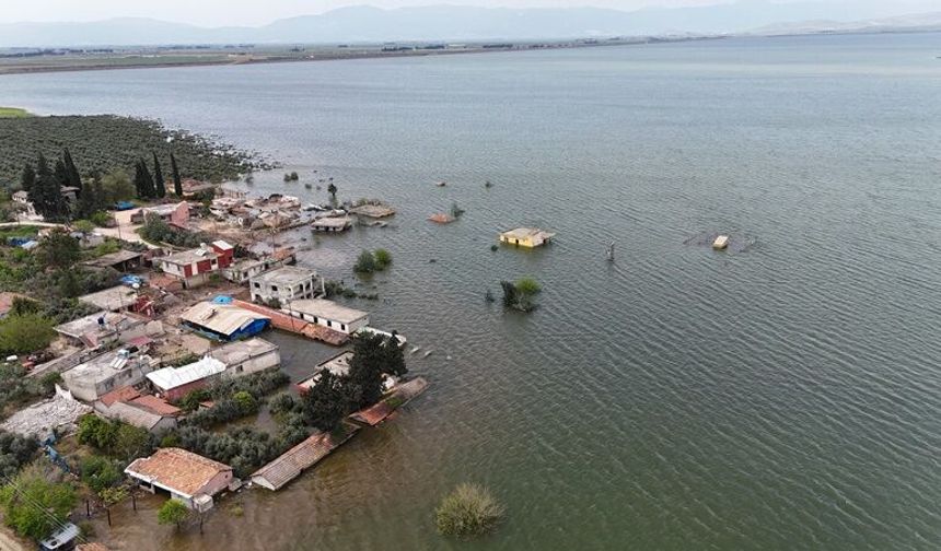 Reyhanlı’da Sular Yükseldi: Yıllar Önce Boşaltılan Köyler Yeniden Sular Altında!