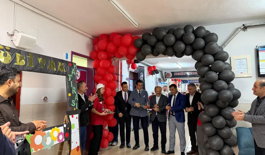 Narlıca Atatürk Ortaokulu'nda Bilim Rüzgarı Esti!