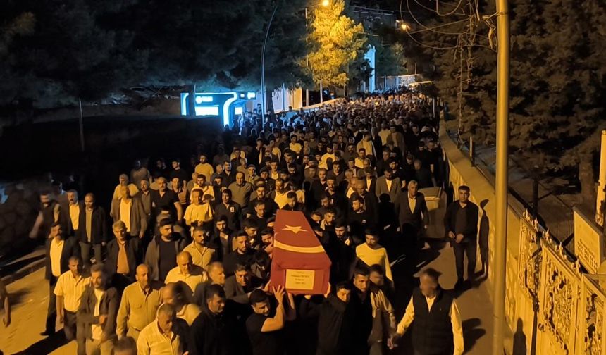 Hatay'da Hayatını Kaybeden Genç Asker Memleketinde Gözyaşlarıyla Uğurlandı