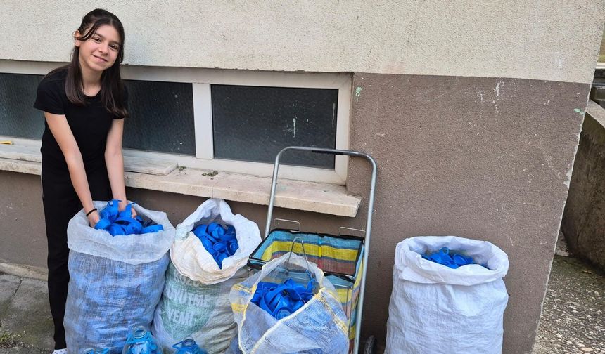 Hataylı Öğrenci Depremzedeler İçin 500 Kilo Mavi Kapak Topladı