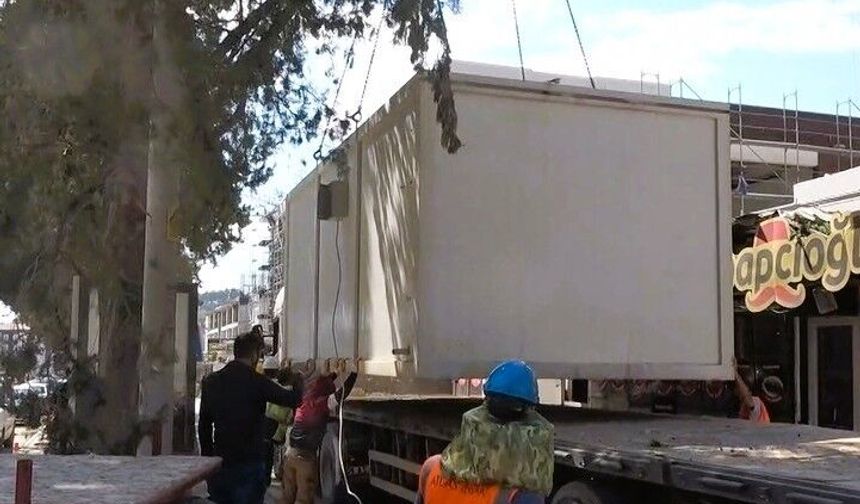 Deprem Bölgesini Sarsan İddia: Vatandaşa Verilmeyen Konteynerler Satılmış!
