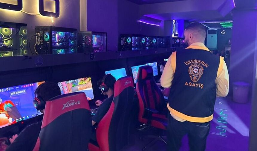 İskenderun’da İnternet Kafe ve Oyun Salonlarına Polis Denetimi