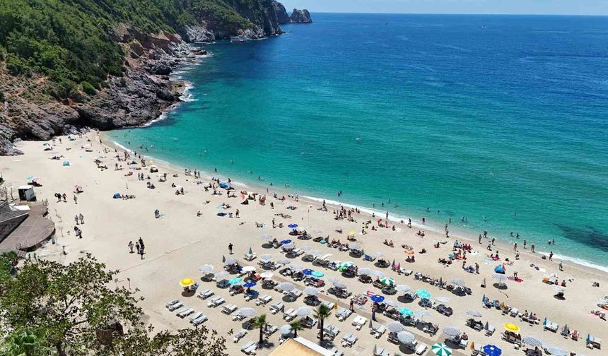 Hatay'da Bu Yaz Plaja Gitmek Ne Kadar? İlçe İlçe Ücretler Açıklandı