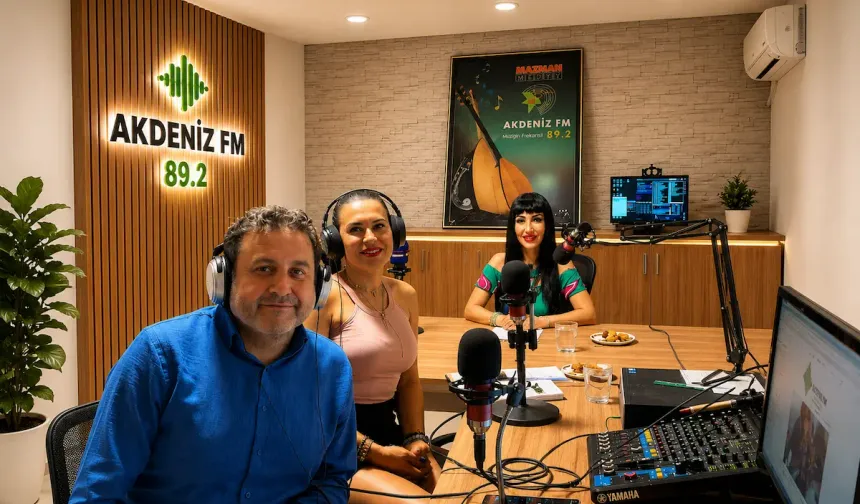 Mikrofon Sende'nin Konuğu Gamze Şahin Oldu!