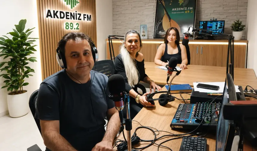 Mikrofon Sende'de Hayata Dokunan Konular Ele Alındı!