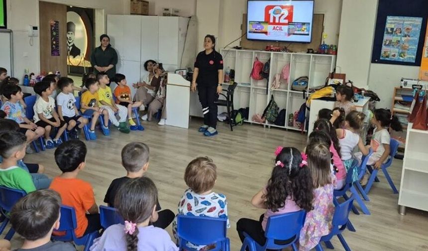 Miniklere “Yaşama Yol Ver” Eğitimi