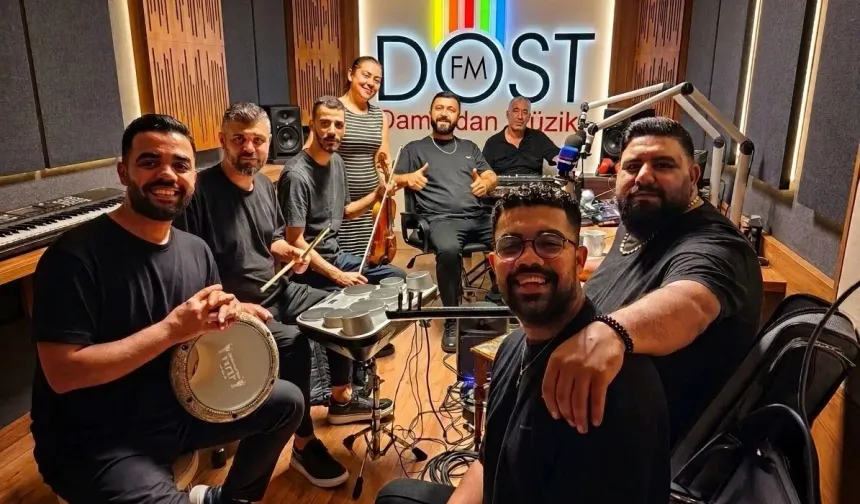 Dost FM’e Tamer Kaba ve Ekibi Konuk Oldu, Müzik Şöleni Yaşandı