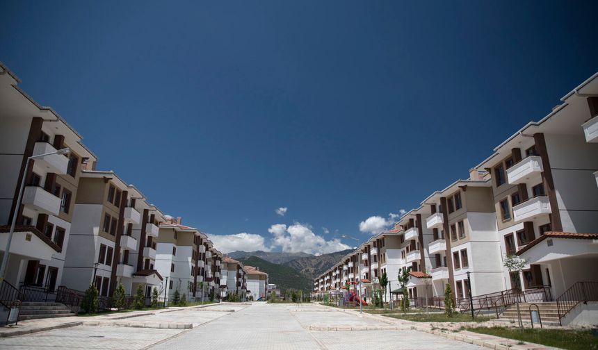 Antakya'da Kura Tartışması: Noter Huzurundaki Çekiliş Neden Yeniden Yapıldı?