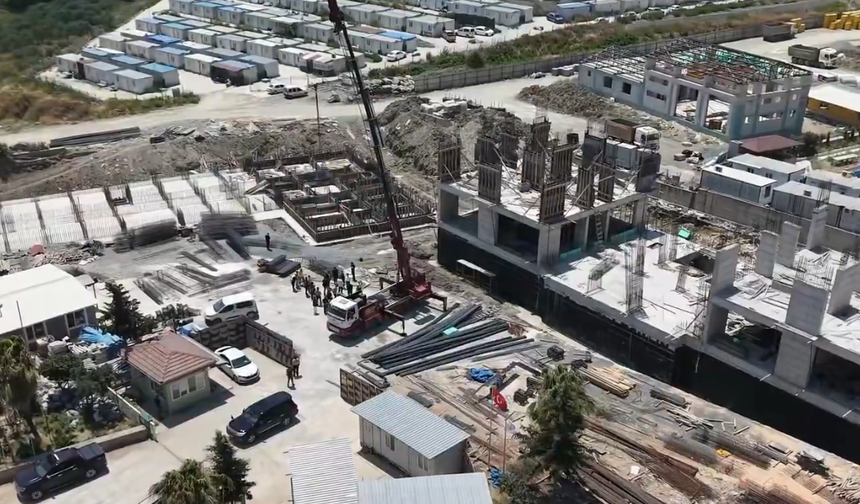 Hatay'da 3 Yeni Kamu Hizmet Binasında Çalışmalar Sürüyor
