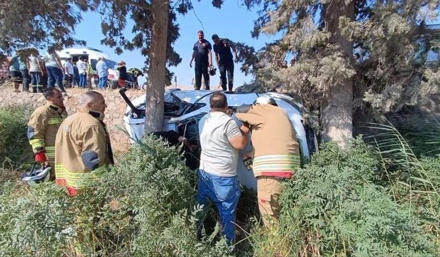Hatay'da Feci Kaza: Şarampole Devrilen Otomobildeki 7 Kişi Yaralandı