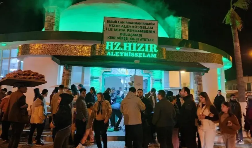 Samandağ'da Hz. Hızır Türbesinde Görülen Işık Herkesin Gündeminde!