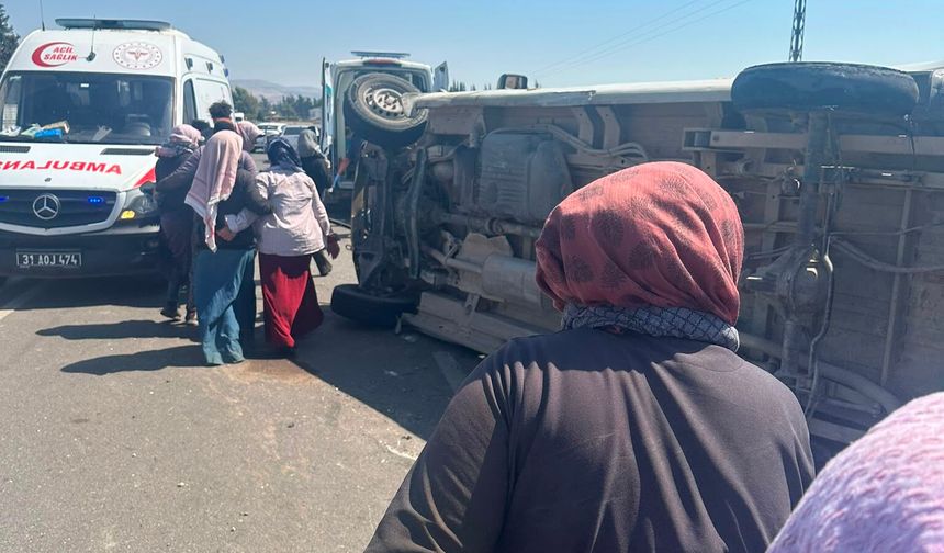 Hatay’da Devrilen Minibüsteki İşçi Yaşam Mücadelesini Kaybetti