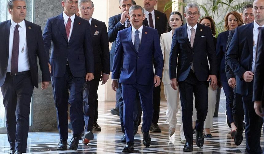 CHP’den YENİ Parti’ye Büyük Geçiş: 91 İsim Kurucular Listesinde