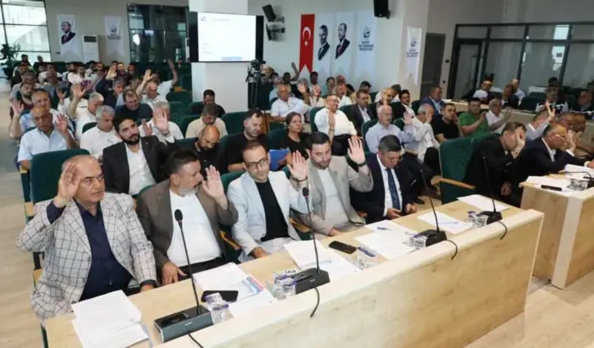 Hatay’a TBB’den Hibe Vakumlu Yol Süpürme Araçları Geliyor