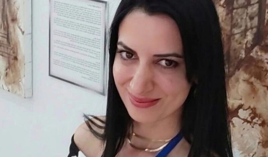 Esra Sönmez ART