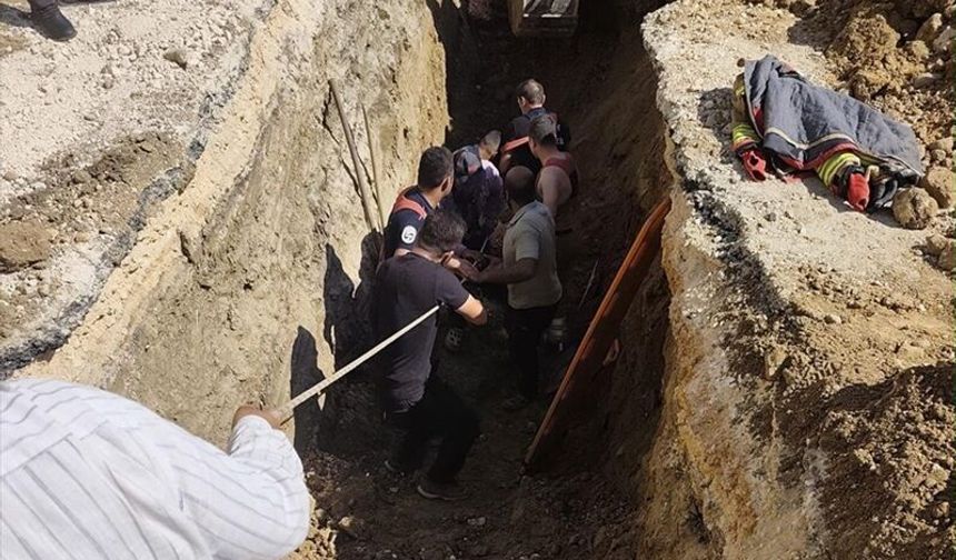Hatay'da Altyapı Çalışması Sırasında Toprak Altında Kalan İşçi Öldü