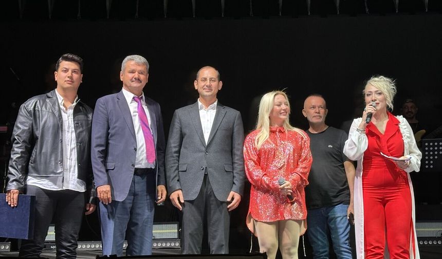 Burdur'da 20. Söğüt Geleneksel Domates ve Kültür Festivali yapıldı