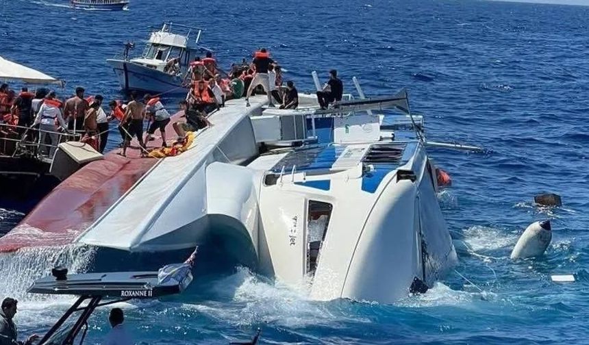 Girne'de İnsanlıkta Battı: "Gebersinler Hepsi Türk" Diyerek Sevindiler!