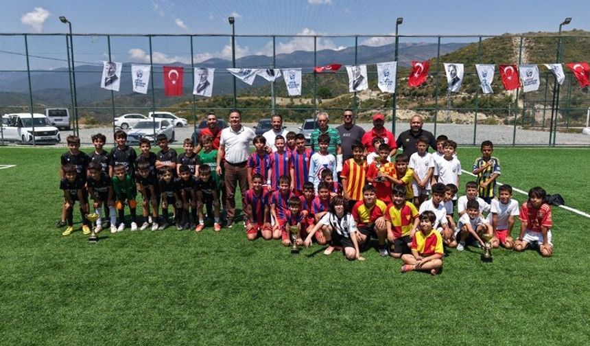 Hatay’da Hedefe Bir Adım Daha: 40 Halı Sahanın 37’si Tamamlandı!