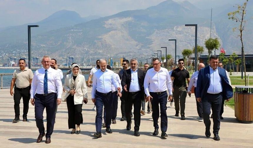 İskenderun Sahili Değişiyor: İki Yeni Sosyal Tesis Geliyor