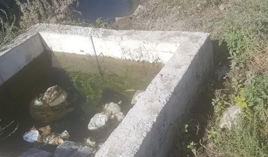 Antakya'daki Mahallede 10 Metrelik Kuyular Açık Bırakıldı: Tepkiler Çığ Gibi!