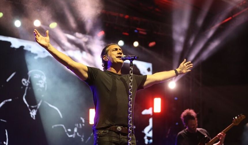 Yayladağı’nda Festival Kıraç’la Başladı, Bugün Aba Güreşleriyle Devam Edecek