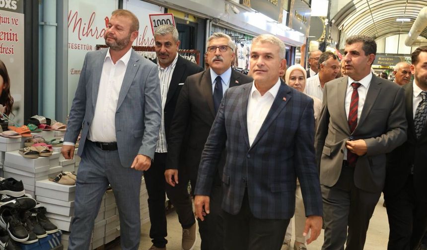 AK Parti Heyeti Antakya Uzun Çarşı Esnafını Dinledi