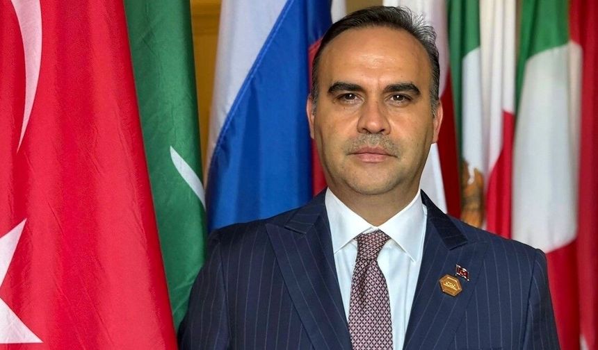 Bakan Kacır: Farklı alanlarda yapay zeka odaklı katma değer üretecek projelerin hızlanmasını sağlayacağız