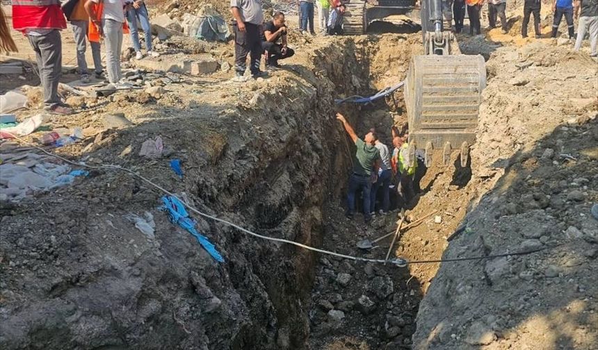 Hatay'da Altyapı Çalışması Sırasında Toprak Altında Kalan İşçiler Kurtarıldı!
