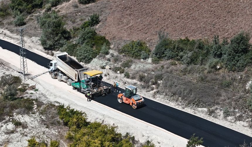HBB’den Yayladağı’na 10,5 Kilometrelik Beton Asfalt