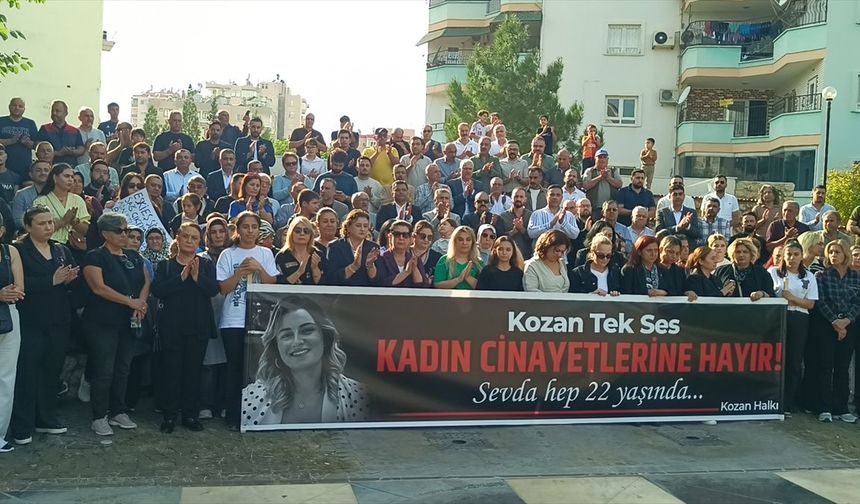 Adana'da kadın cinayetlerine tepki gösterildi