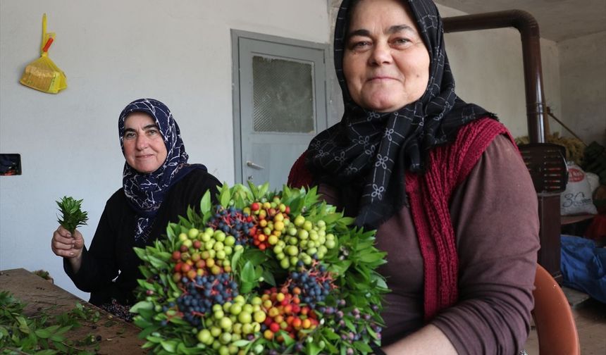 Burdurlu kadınların el emeğiyle yaptığı çelenkler Avrupa'yı süslüyor