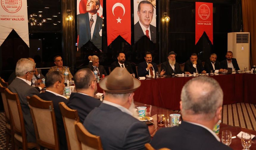 Hatay’ın Yeniden İnşası Kanaat Önderleriyle Masaya Yatırıldı