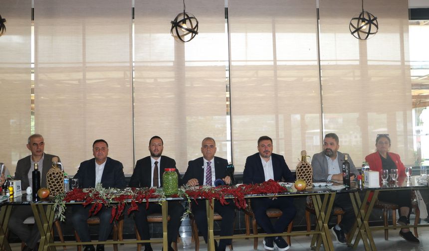 Altınözü’nde İhalesi Yapılan Yol Neden Başlamıyor? Başkan Sarı Gecikmeyi Açıkladı