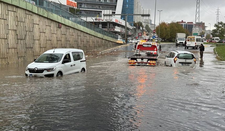 İstanbul’da Sağanağın Bilançosu: 1.277 Su Baskını, 15 Heyelan!