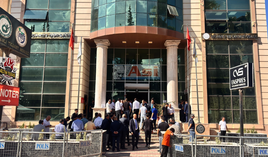 Reyhanlı Ticaret ve Sanayi Odası Seçimlerinde Oy Verme İşlemi Başladı