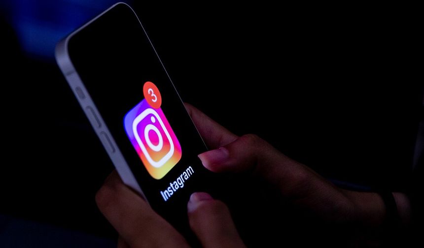 Türkler Instagram'da aylık 21 saat vakit geçiriyor