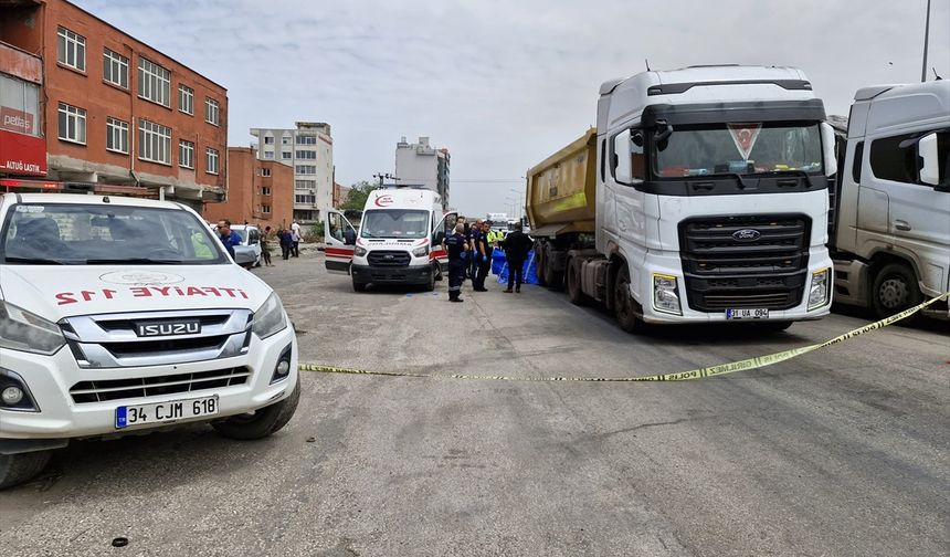 Tırın çarptığı kişi yaşamını yitirdi