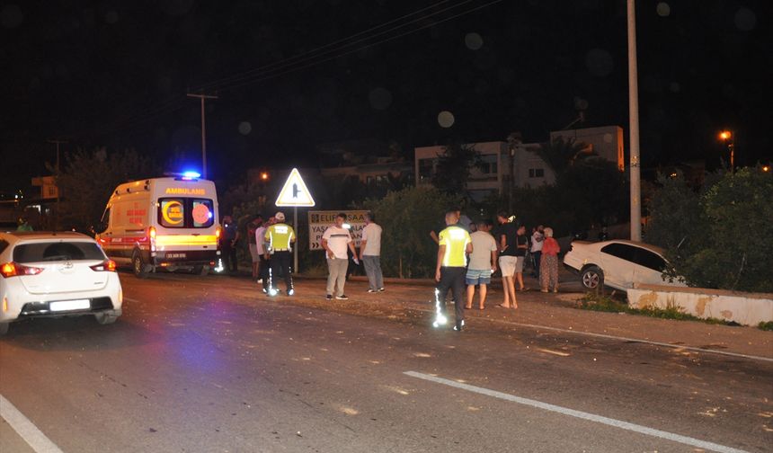 Mersin'de iki otomobilin çarpışması sonucu 1 kişi yaralandı